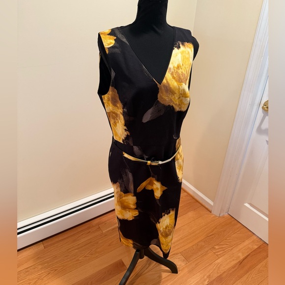 White House Black Market Black and Yellow Floral Midi Dress with belt V N NWOT - Picture 5 of 16